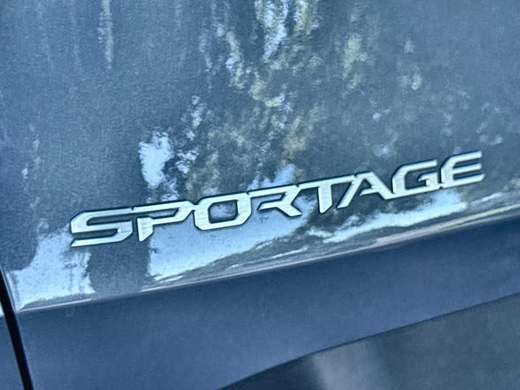 Used 2024 Kia Sportage EX FWD image 10