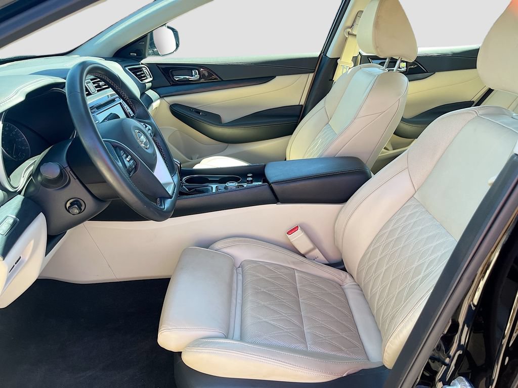 Used 2023 Nissan Maxima Platinum w/ Sport Mat Group FWD image 22
