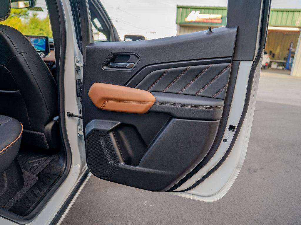 Used 2024 GMC Canyon AT4 w/ AT4 Premium Package AWD/4WD image 26