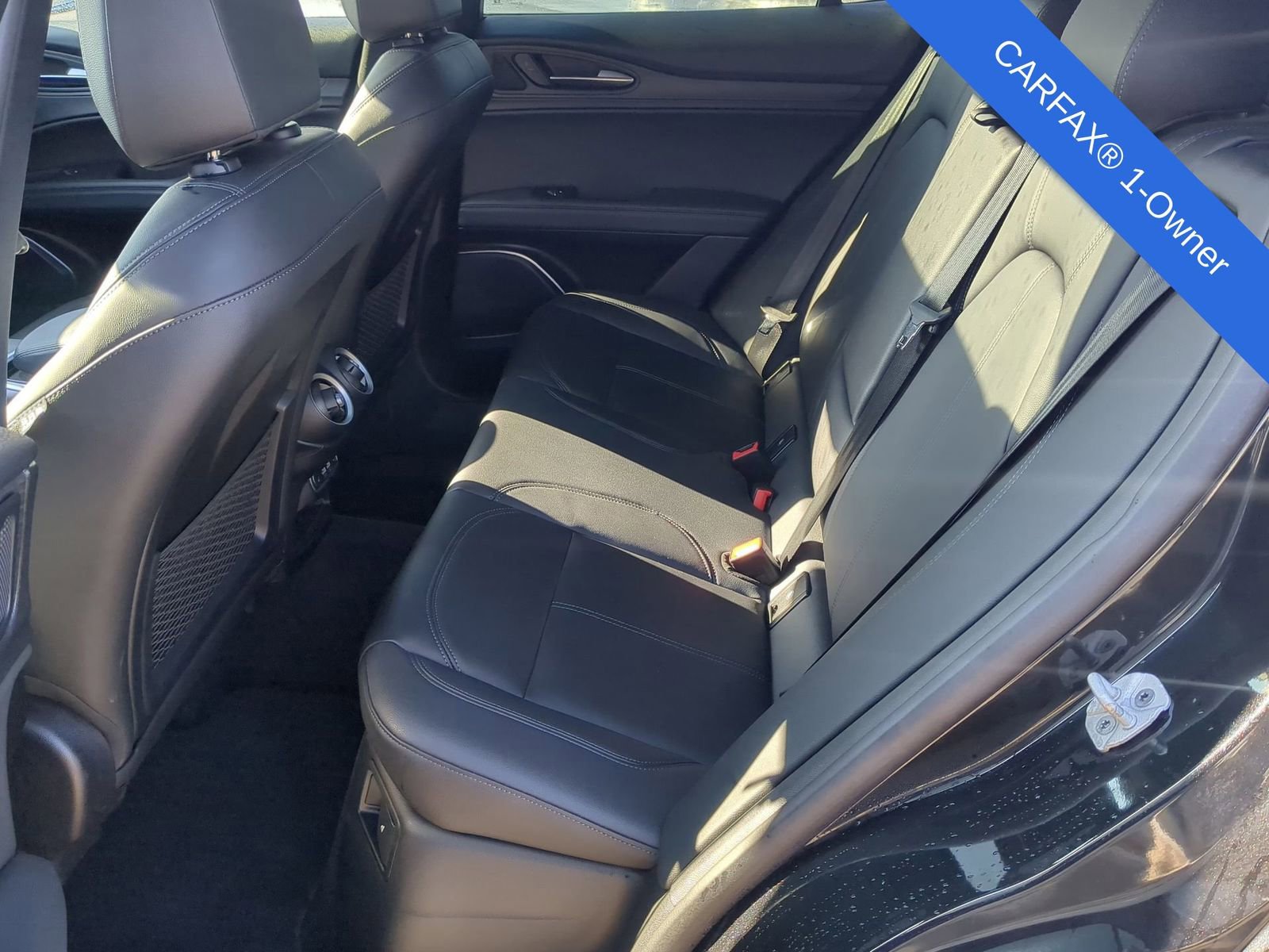 Used 2023 Alfa Romeo Stelvio Ti image 24