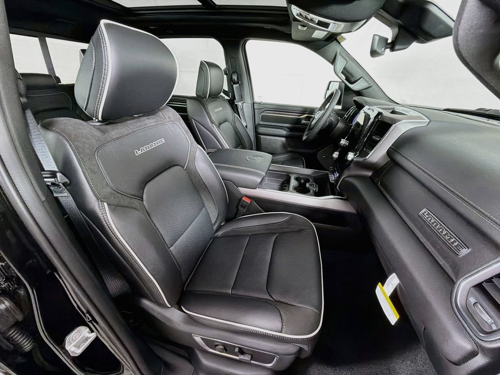 New 2027 RAM 1500 Laramie AWD/4WD image 29