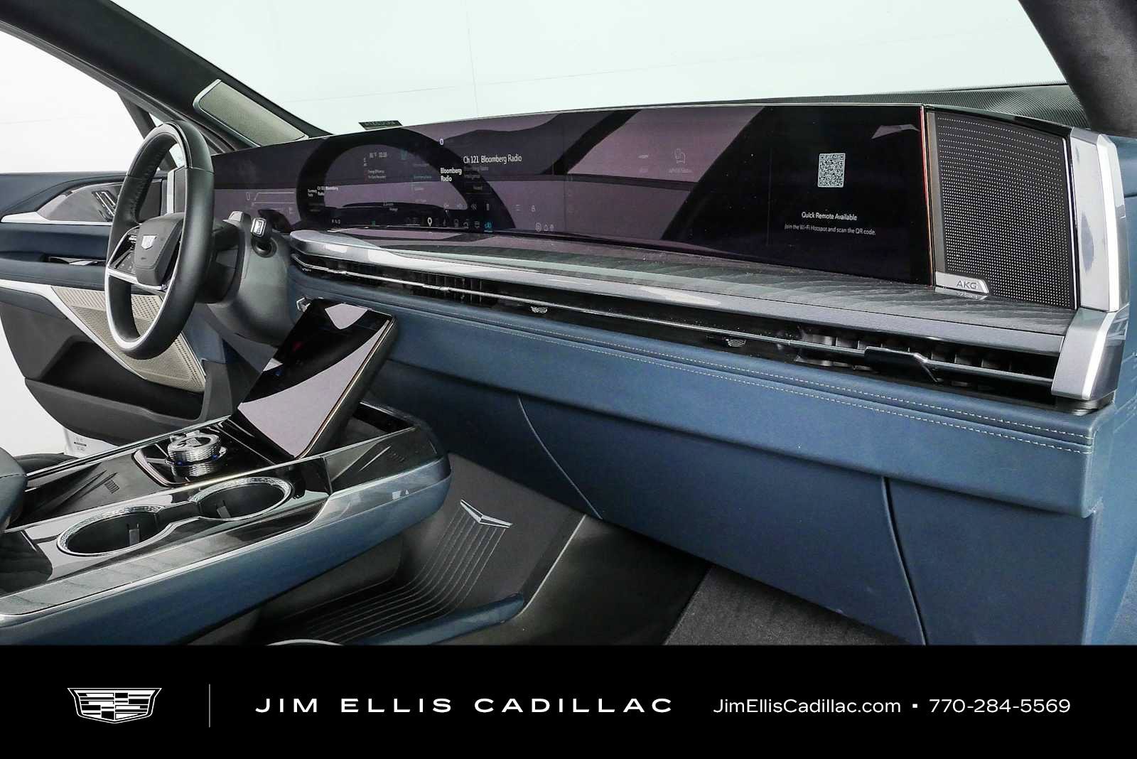 Certified 2025 Cadillac Escalade IQ Luxury 2 w/ LPO, Premium Carpet Package AWD/4WD image 24