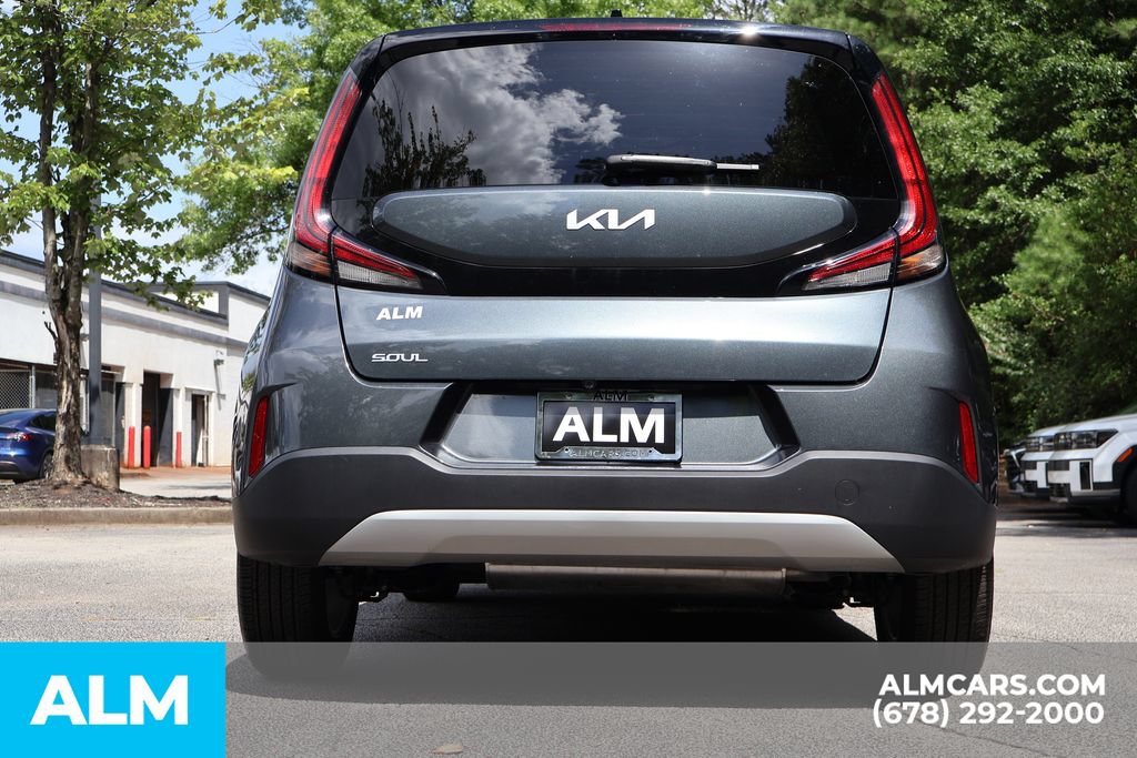 Used 2025 Kia Soul LX w/ LX Technology Package FWD image 6