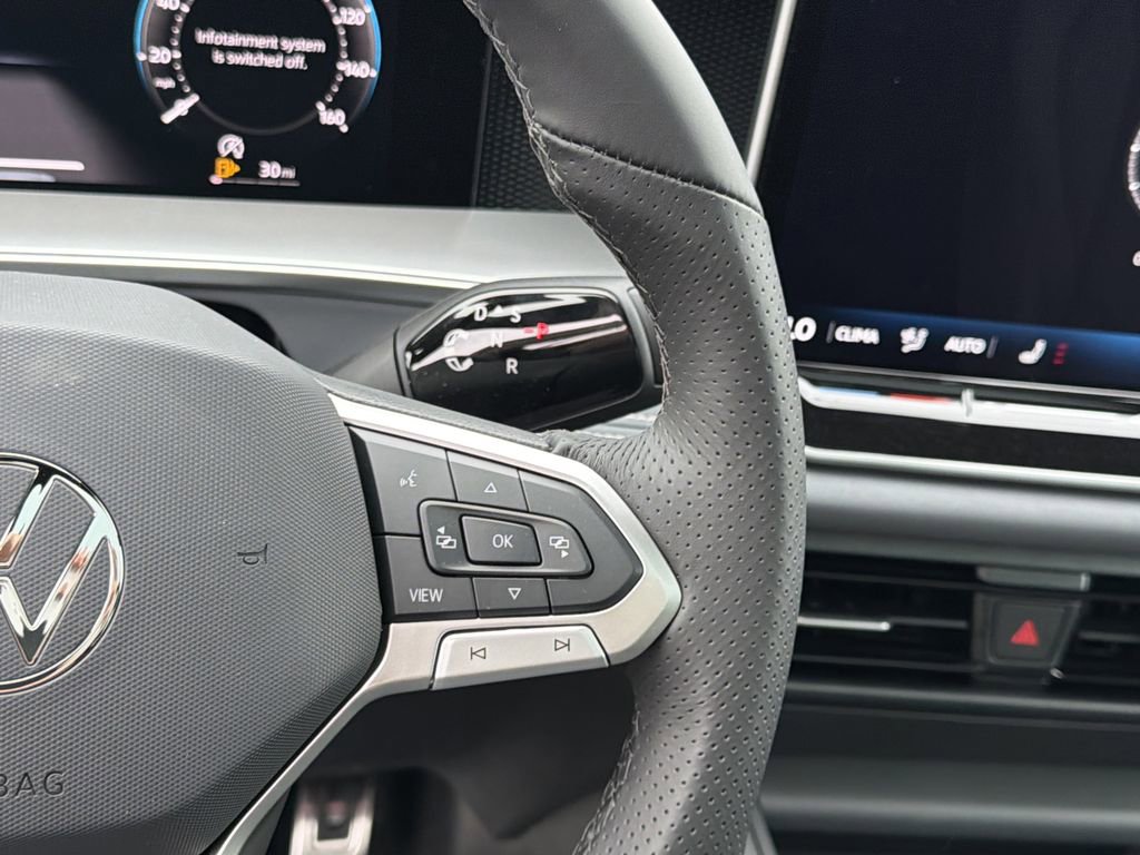 New 2026 Volkswagen Tiguan SE R-Line image 26