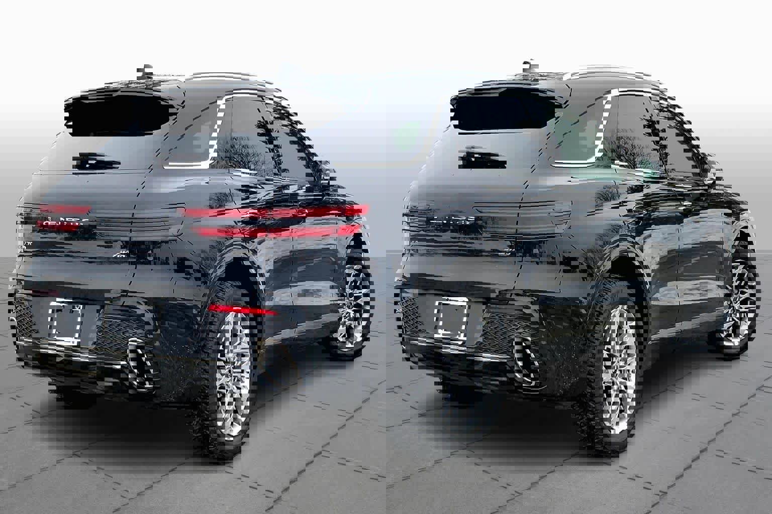 Used 2024 Genesis GV70 2.5T w/ Advanced Package image 13