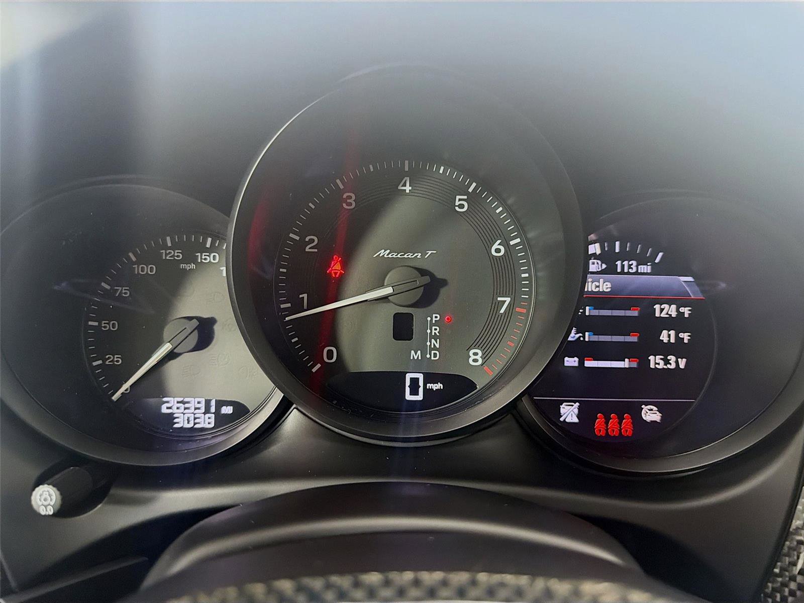 Certified 2024 Porsche Macan Turbo image 16