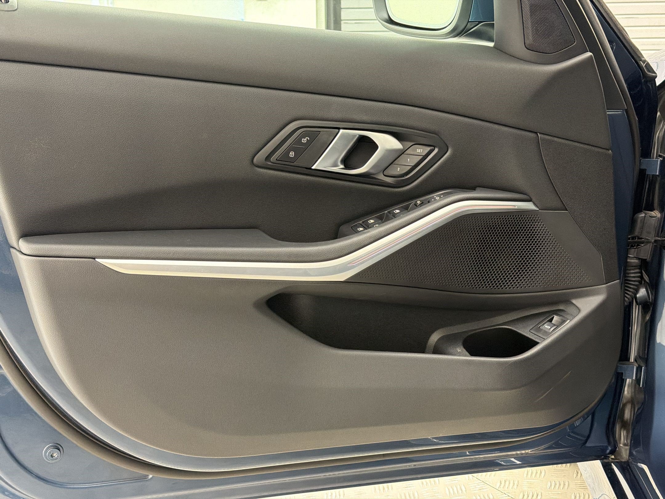 Certified 2025 BMW 330i Sedan RWD image 14