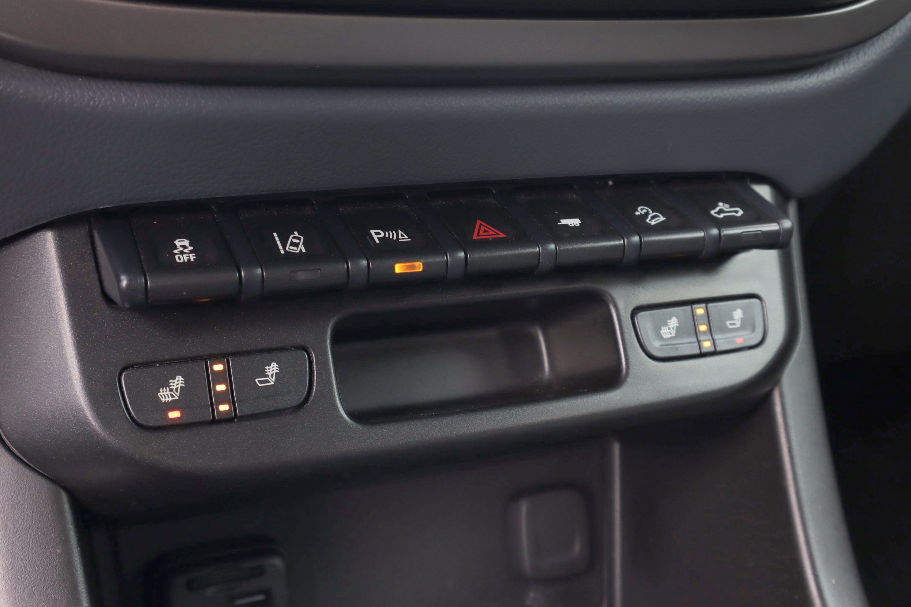Used 2022 Chevrolet Colorado Z71 w/ Safety Package AWD/4WD image 17