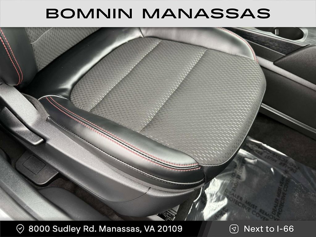 Used 2025 Ford Escape ST-Line image 18