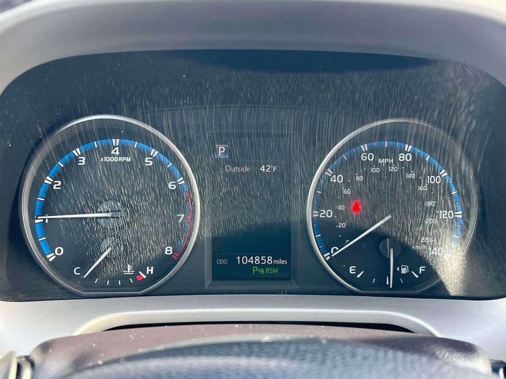 Used 2017 Toyota RAV4 XLE image 23