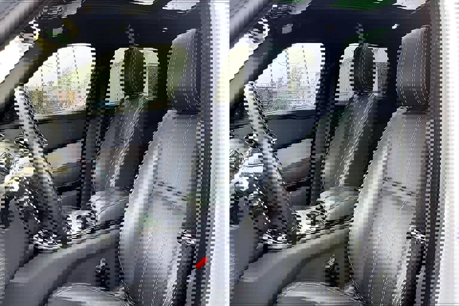 Used 2021 Land Rover Range Rover Velar R-Dynamic S image 7