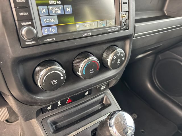 Used 2016 Jeep Patriot High Altitude FWD image 20
