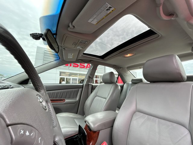 Used 2005 Toyota Camry XLE w/ VSC & Side Airbag Pkg FWD image 35