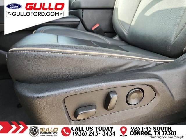 Used 2023 Chevrolet Suburban Premier image 22