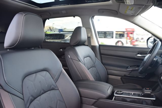 New 2026 Nissan Pathfinder Platinum w/ Cargo Package AWD/4WD image 20