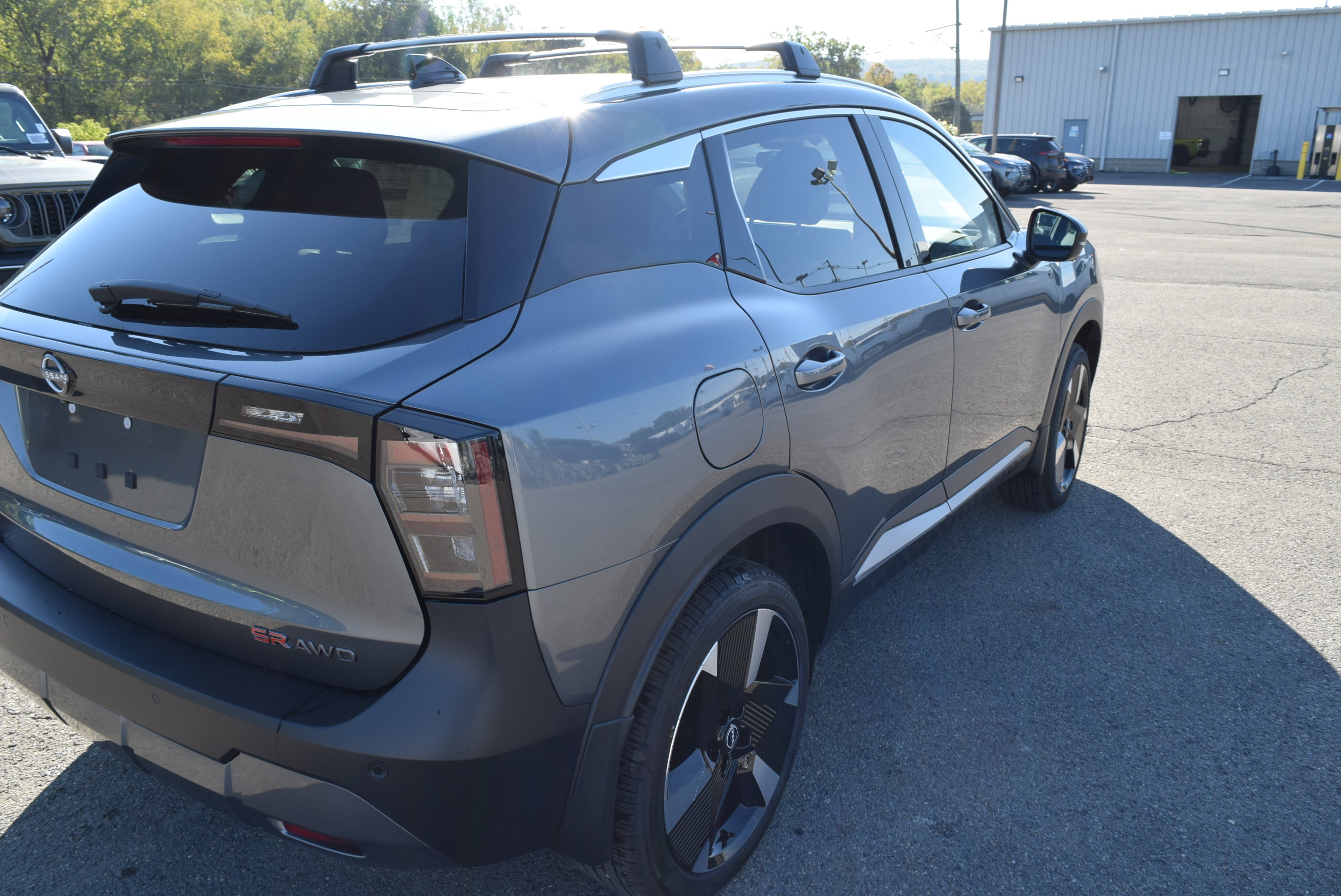 Used 2026 Nissan Kicks SR w/ Cold Weather Package AWD/4WD image 6
