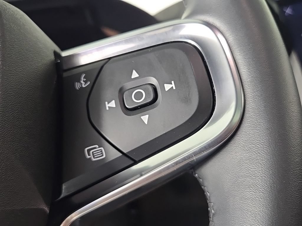 Certified 2023 Volvo XC40 Recharge Plus AWD/4WD image 30