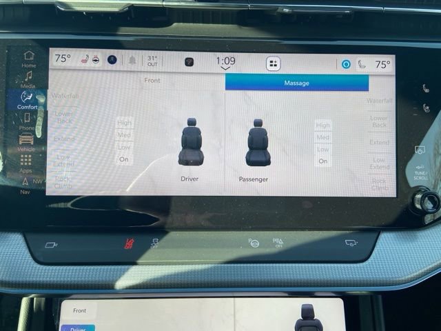 Used 2024 Jeep Wagoneer Launch Edition image 25