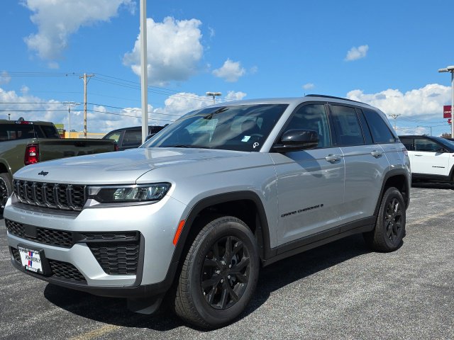 New 2026 Jeep Grand Cherokee Altitude