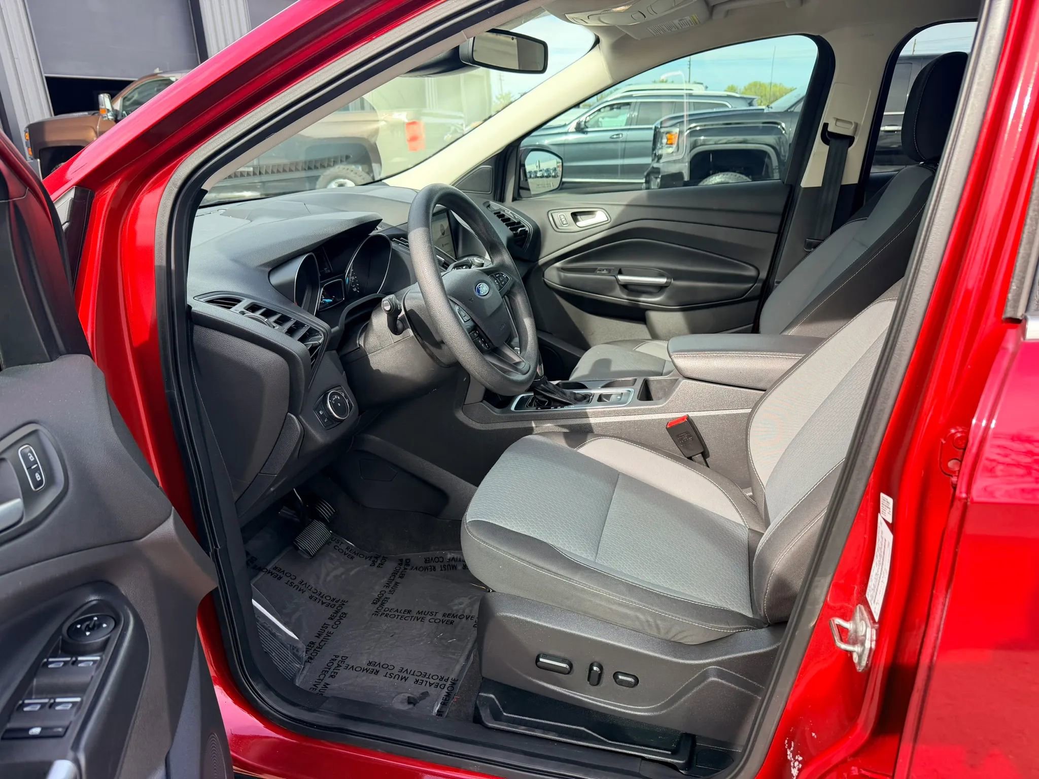 Used 2019 Ford Escape SE image 10