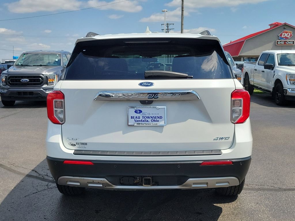 Certified 2023 Ford Explorer XLT w/ Equipment Group 202A AWD/4WD image 5