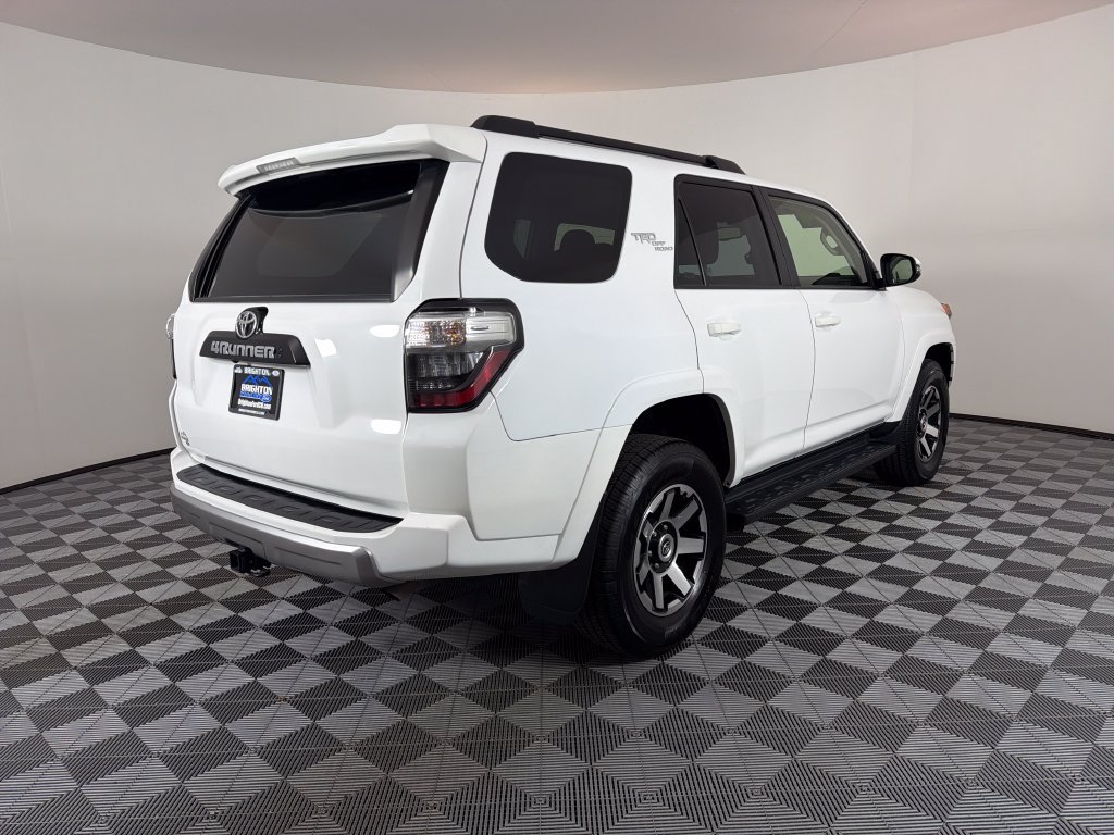 Used 2024 Toyota 4Runner TRD Off-Road Premium AWD/4WD image 3