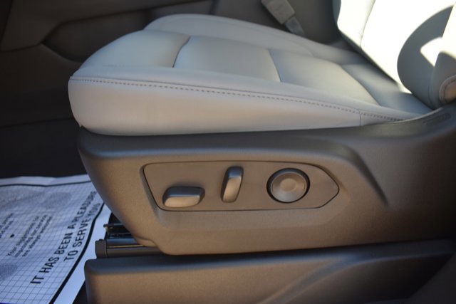 New 2026 Chevrolet Suburban LT w/ Comfort Package image 14