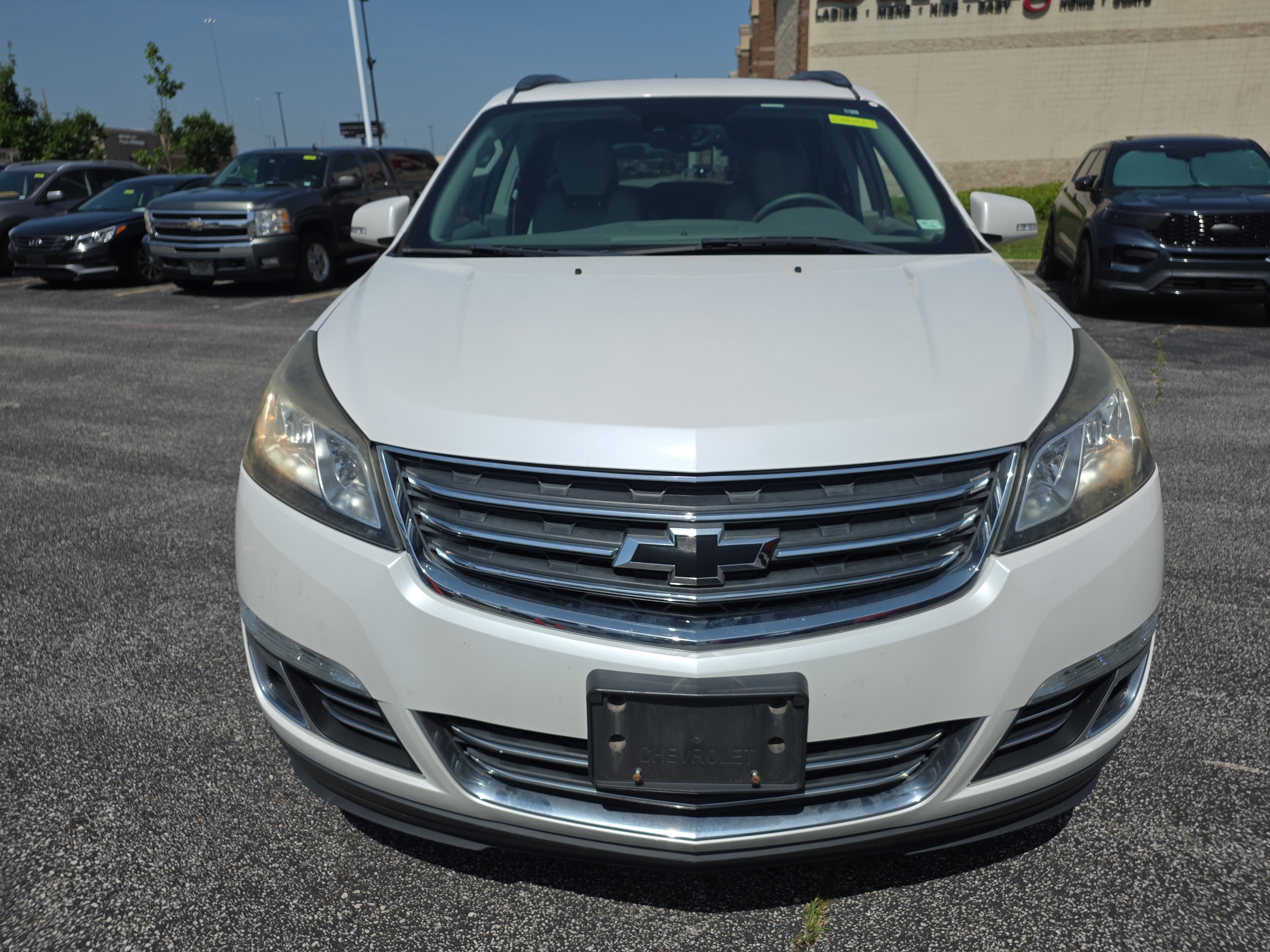 Used 2016 Chevrolet Traverse LTZ FWD image 9