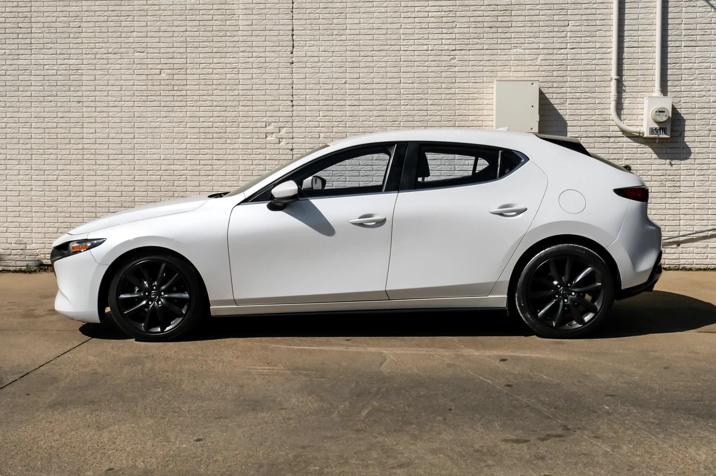 Used 2019 MAZDA MAZDA3 Hatchback w/ Preferred Package FWD image 10