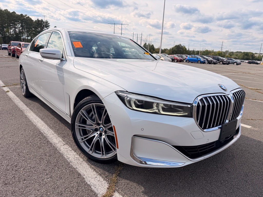 Used 2020 BMW 750i xDrive AWD/4WD image 1