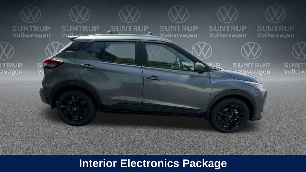 Used 2023 Nissan Kicks SV w/ Interior Electronics Package image 11