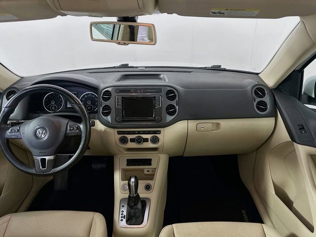 Used 2017 Volkswagen Tiguan S image 22