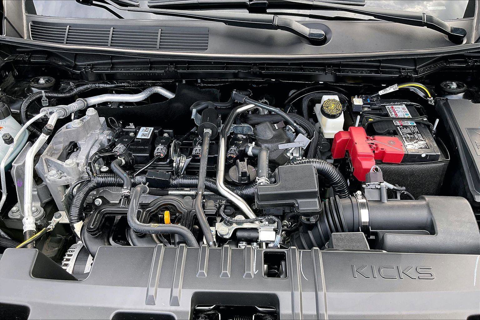 New 2026 Nissan Kicks SR FWD image 11