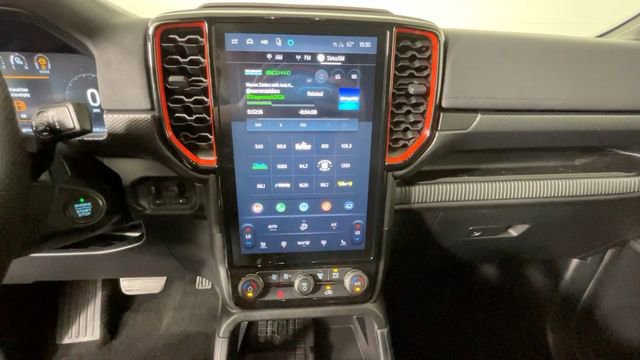 Used 2025 Ford Ranger Raptor AWD/4WD image 32