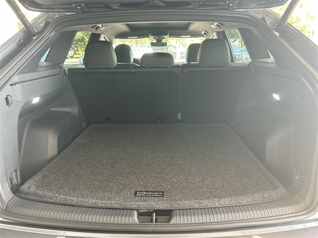 New 2025 Volkswagen Atlas Cross Sport SE image 45