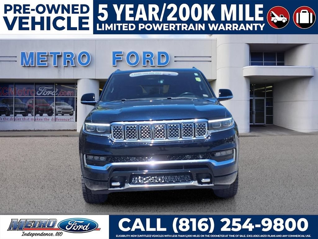 Used 2023 Jeep Grand Wagoneer L Series III w/ Rear Seat Video Group 1 AWD/4WD image 10
