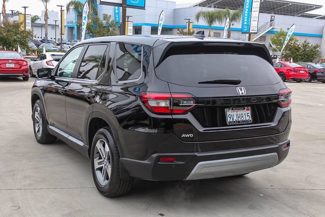 Used 2025 Honda Pilot EX-L image 7