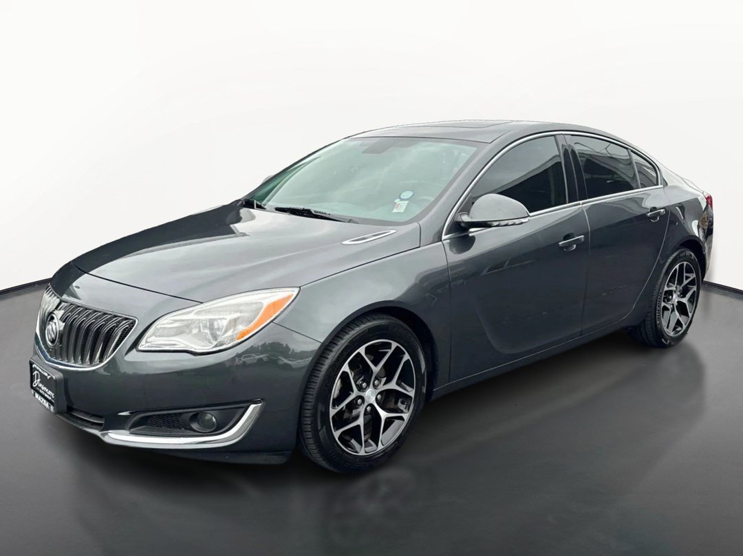 Used 2017 Buick Regal Sport Touring FWD image 7