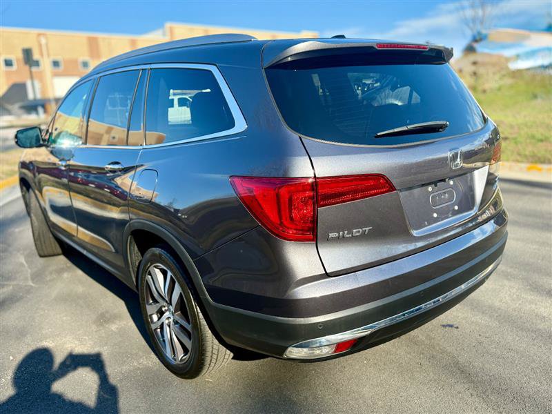 Used 2018 Honda Pilot Touring image 9