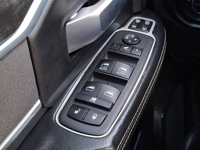 Used 2024 RAM 2500 Big Horn AWD/4WD image 25