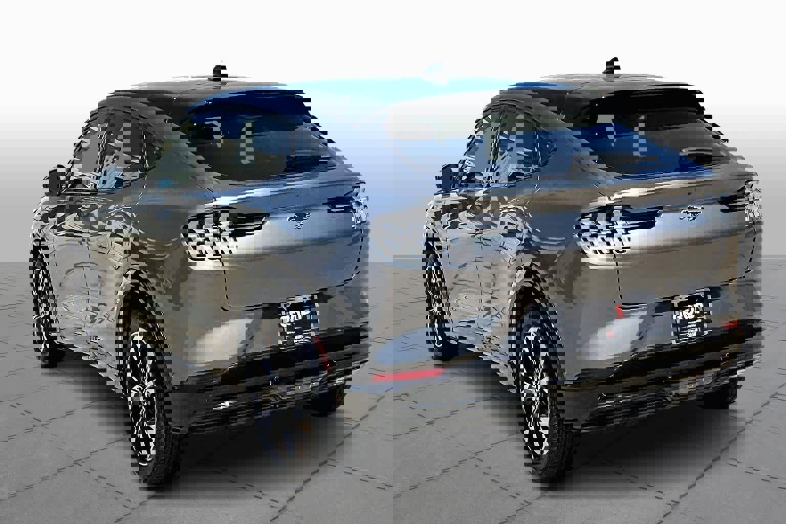 Used 2023 Ford Mustang Mach-E Premium image 10