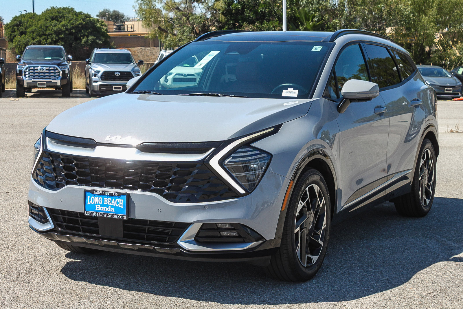 Used 2023 Kia Sportage SX image 3