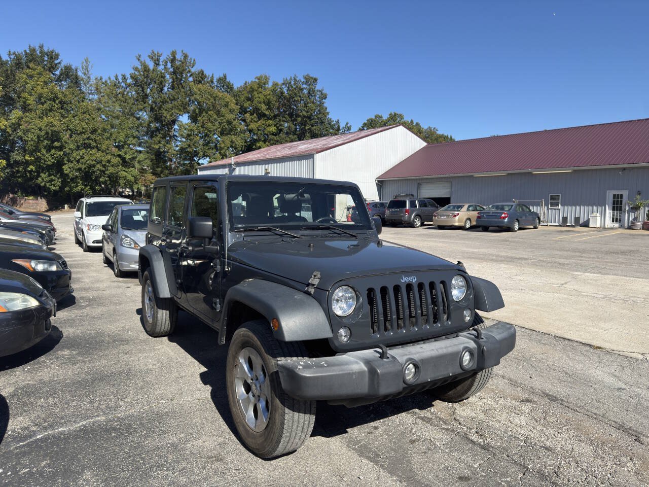 Used 2016 Jeep Wrangler Unlimited Sport w/ Max Tow Package AWD/4WD image 5