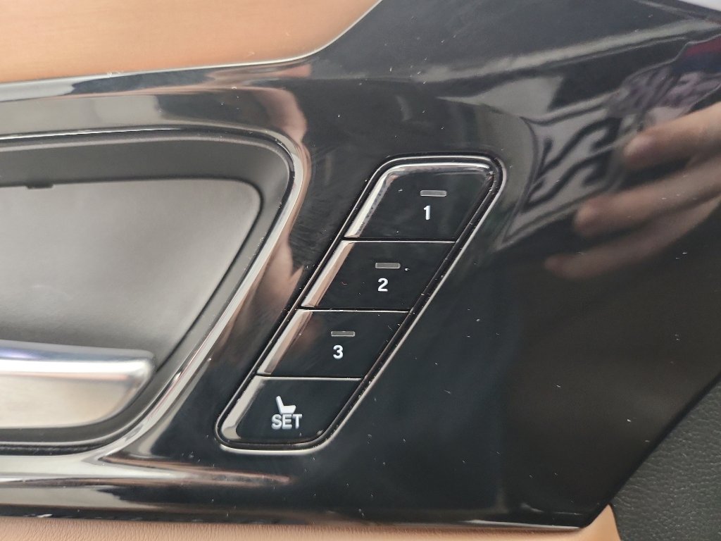 Used 2022 Acura MDX FWD w/ Technology Package image 7