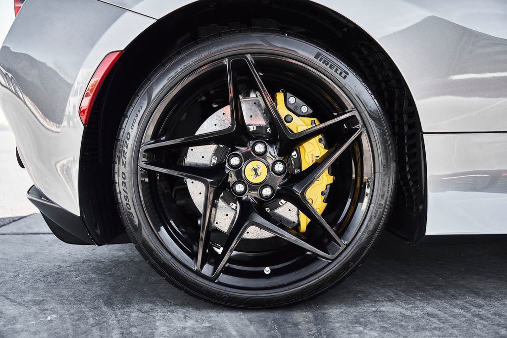 Used 2020 Ferrari F8 Tributo image 33