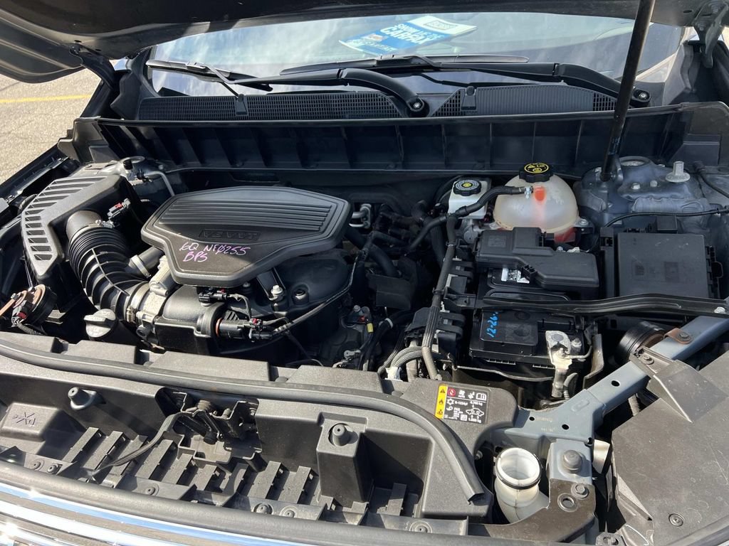 Used 2019 GMC Acadia SLT w/ LPO, Cargo Package FWD image 9