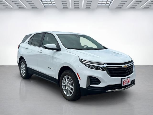 Used 2023 Chevrolet Equinox LT AWD/4WD image 2