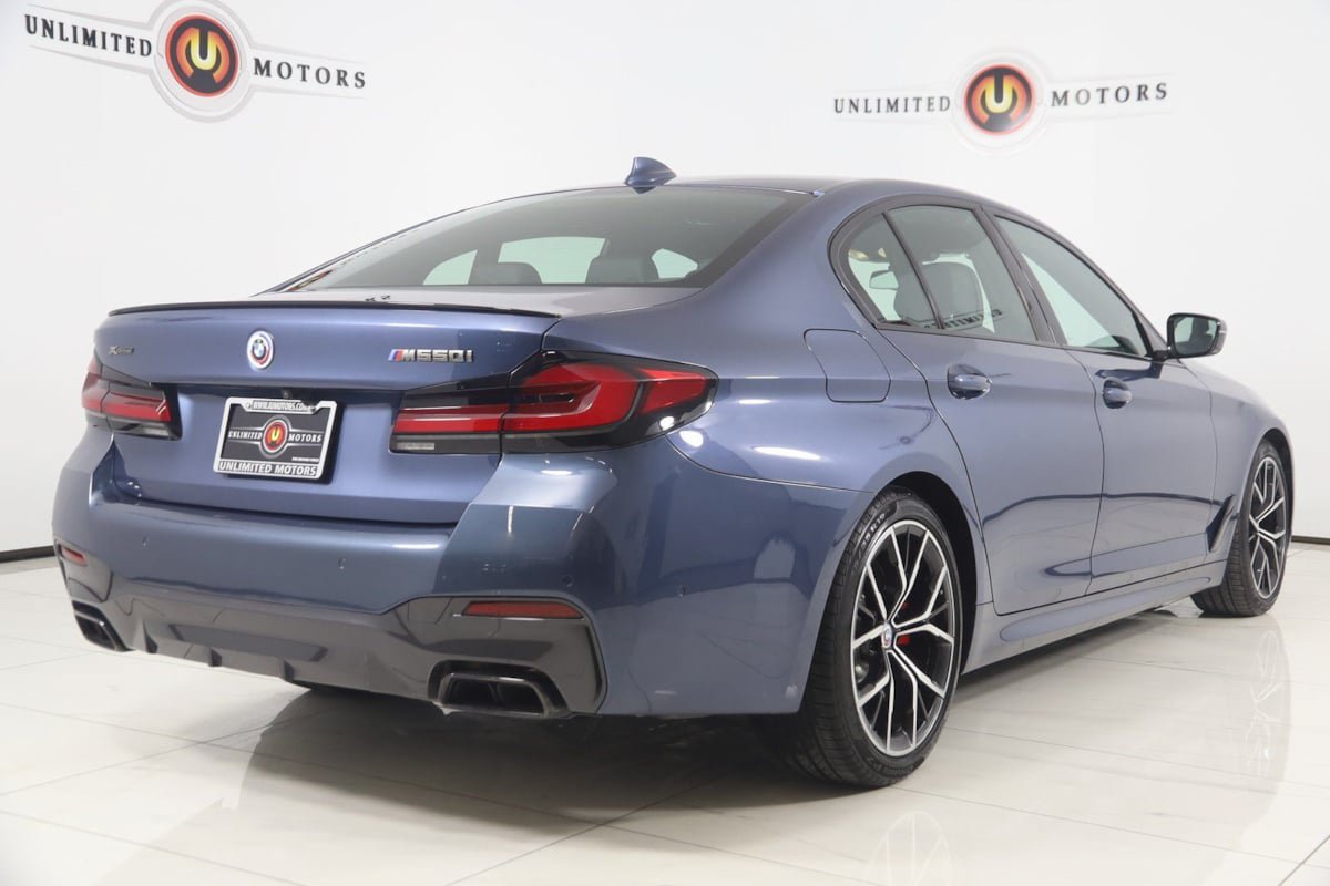 Used 2023 BMW M550i xDrive w/ Executive Package AWD/4WD image 3