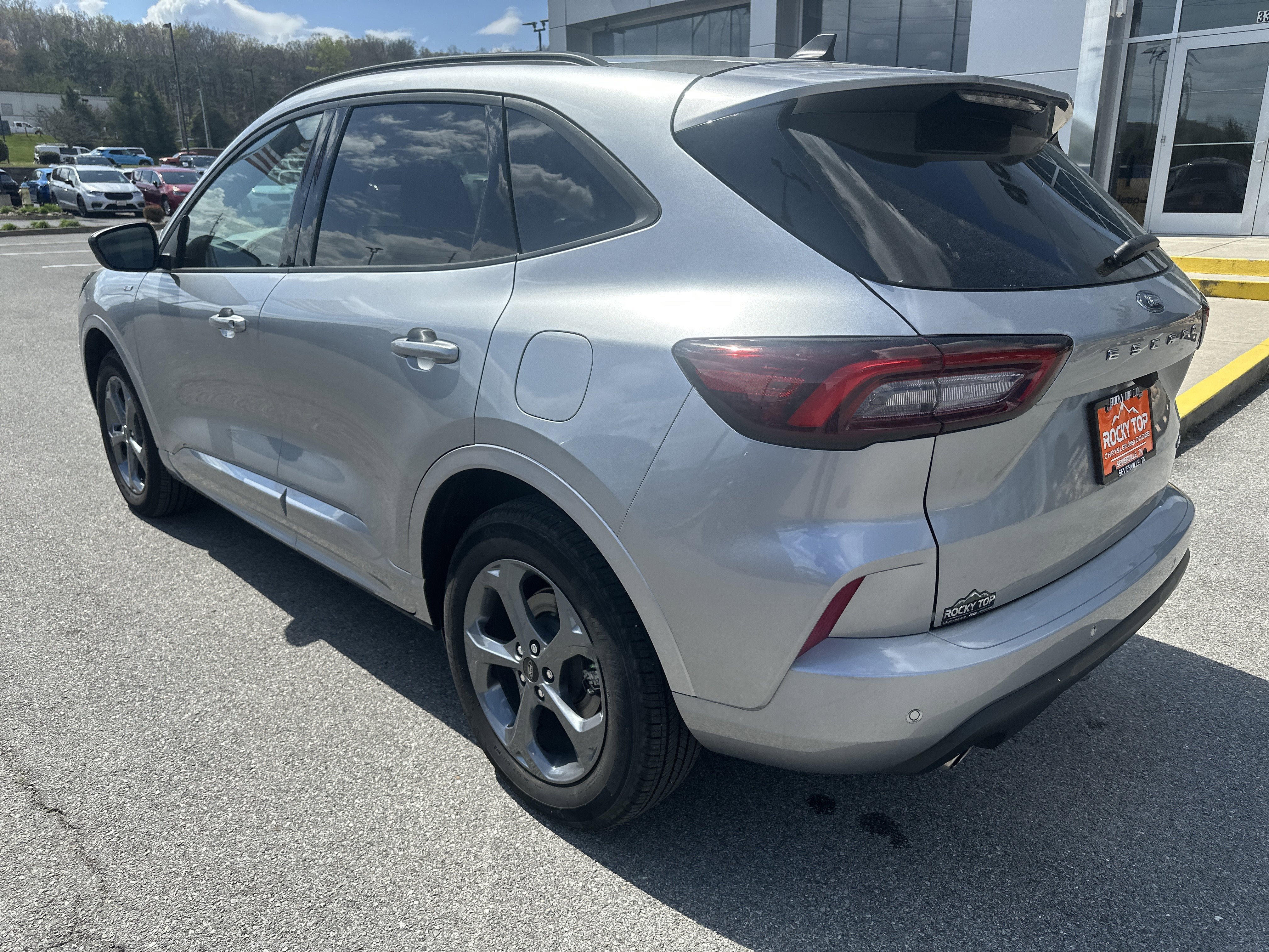 Used 2024 Ford Escape ST-Line w/ Tech Pack #1 AWD/4WD image 10