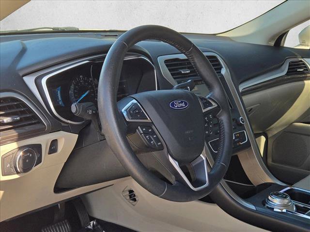 Used 2018 Ford Fusion Energi SE image 10